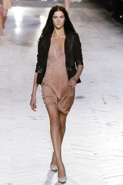 Look 3